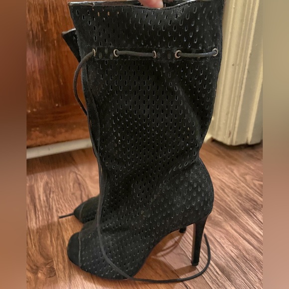 Steve Madden Forsaken Peep-Toe Mid-Calf Perforated Booties - Picture 8 of 10